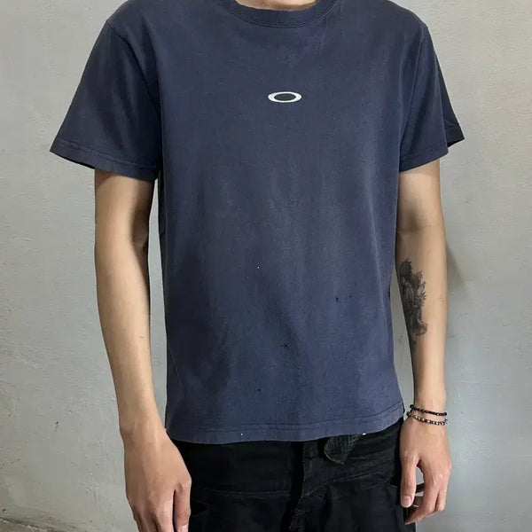 [BUNJANG] 00s Oakley Software Hard Faded T-Shirt - Size M / [M] 00's 빈티지 올드 오클리 티셔츠 하드페이딩 빈티지 티셔츠