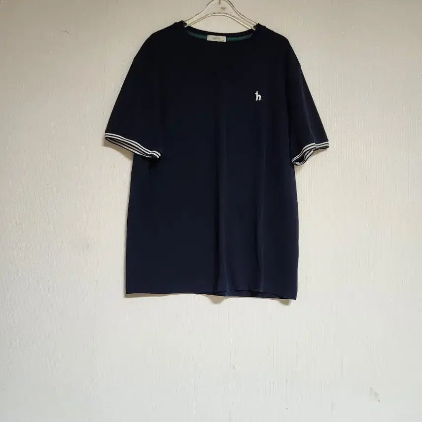 [BUNJANG] Hazzys Embroidered Logo T-Shirt (Navy, Size 100-105) / 2024헤지스HAZZYS자수로고 티셔츠100~105
