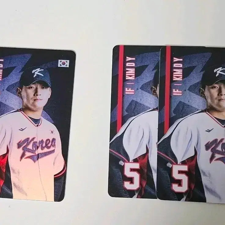[BUNJANG] Kia Tigers Kim Do-young Photocard & Keychain Set / 기아 타이거즈 김도영 포토카드 포카 키링 양도 판매