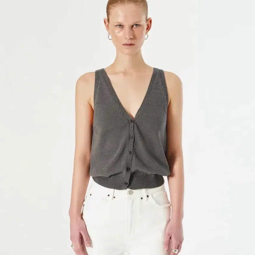 [BUNJANG] Diagonal Basic Button Knit Vest (Grey, Free Size) / [새제품] 다이애그널 베이직 버튼 니트 베스트 조끼