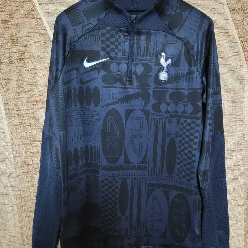[BUNJANG] Tottenham Hotspur 23-24 Dry-Fit Strike Drill Top / 토트넘 23-24 드라이핏 스트라이크 드릴탑