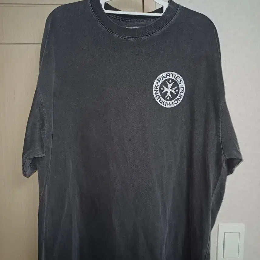 [BUNJANG] Punch Drunk Zeebest Graphic T-Shirt Size 1 / 펀치드렁크파티즈 반팔티 1사이즈