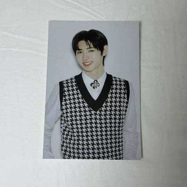 [BUNJANG] ENHYPEN Sunghoon 2021 Weverse Con New Year's Postcard / 엔하이픈 성훈 2021 위버스콘 뉴이라 엽서 굿즈