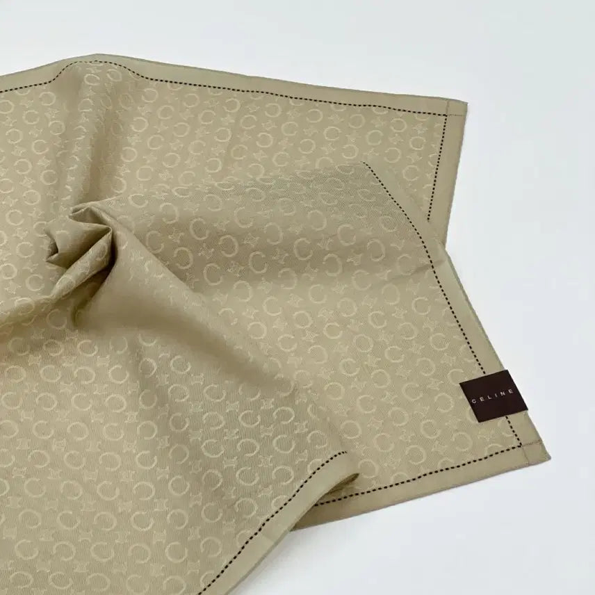 [BUNJANG] Celine Petit Scarf Handkerchief / (새상품) celine / 셀린느 쁘띠스카프 손수건