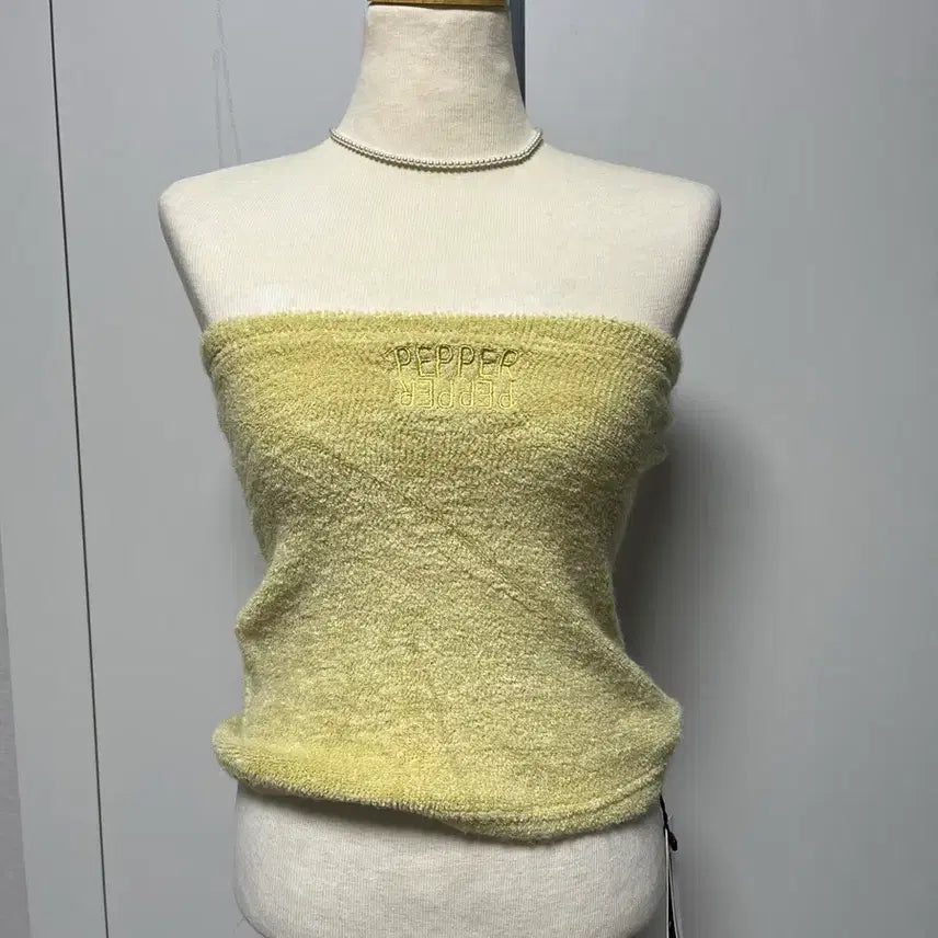 [BUNJANG] Terry Embroidered Sleeveless Top / 테리 자수 탑