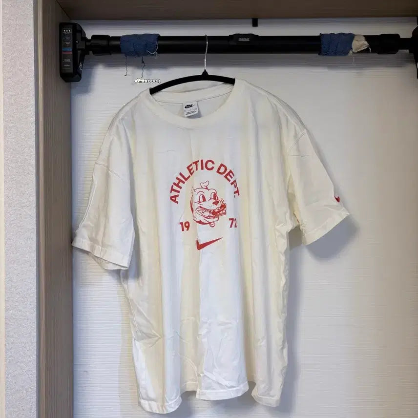 [BUNJANG] Nike White Bulldog Short Sleeve T-Shirt XL / 나이키 화이트 불독 반팔 티셔츠 XL