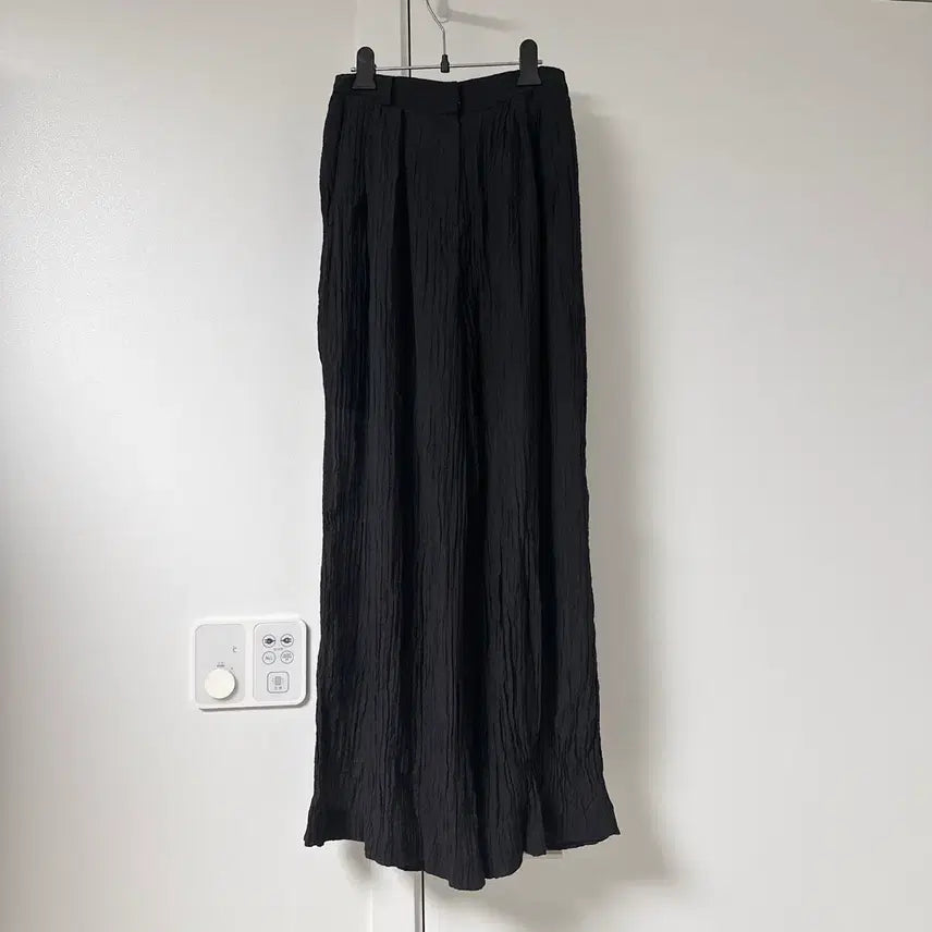 [BUNJANG] Wrinkle Wide Pants Black with Back Banding / 링클와이드팬츠 블랙 뒷밴딩