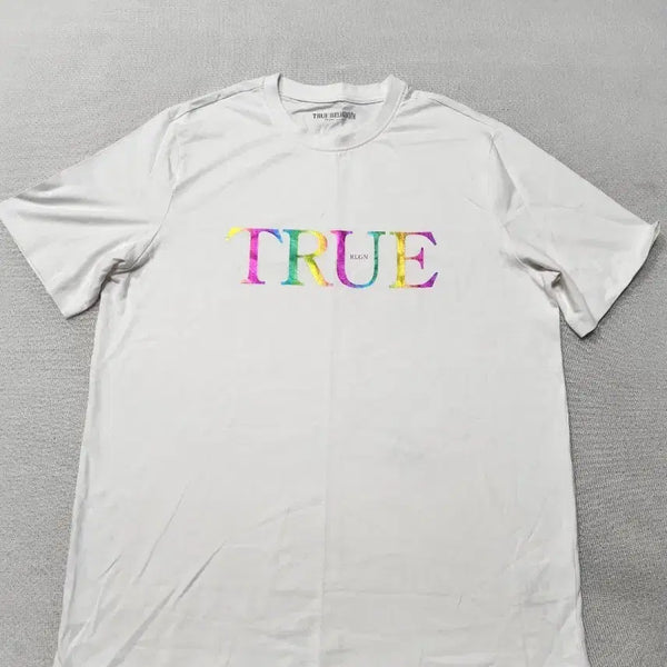 [BUNJANG] True Religion Rainbow Logo Short Sleeve T-Shirt White / 트루릴리젼 레인보우 로고 반팔 티셔츠 화이트 100