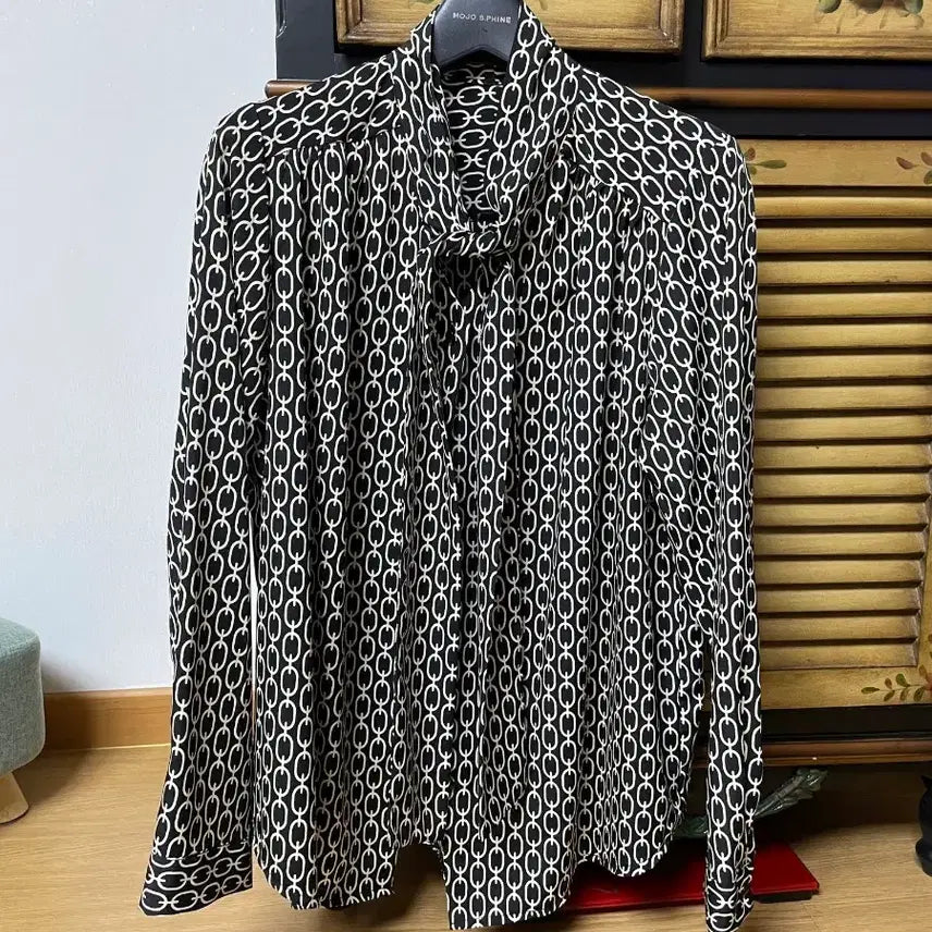 [BUNJANG] Tie Blouse / 타이 블라우스