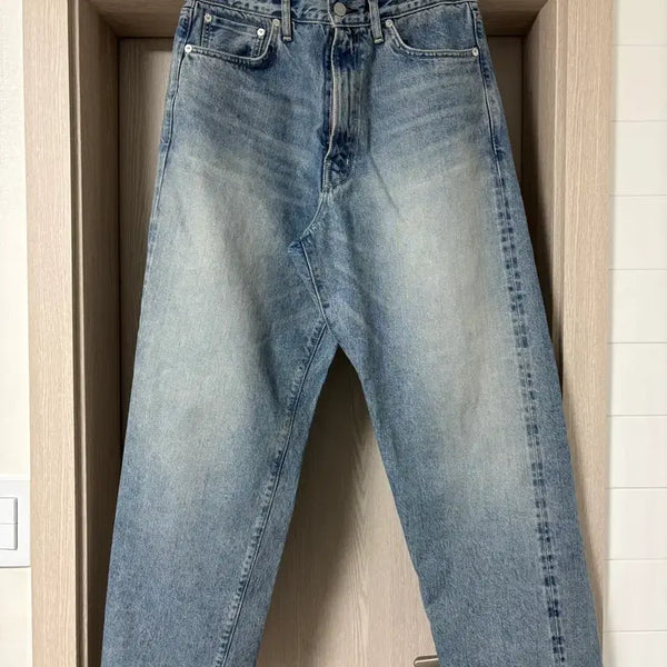 [BUNJANG] WOO VEE Roused Tapered Denim Jeans / 우드비 루즈드 테이퍼드 데님