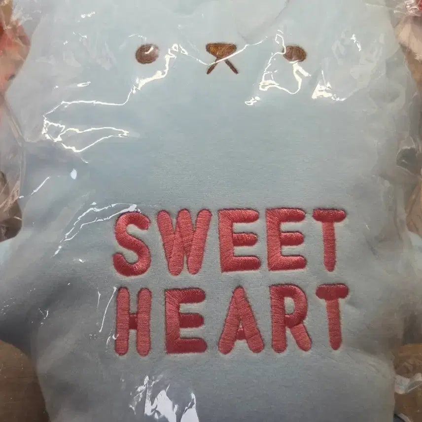 [BUNJANG] YELL Tsuburana Hitomi Candy Heart Bear Sweetheart Plush (Sky Blue) / 일본 정품)) yell 츠부라나히토미 캔디 하트 베어 스위트하트 곰돌이 인형 하늘색