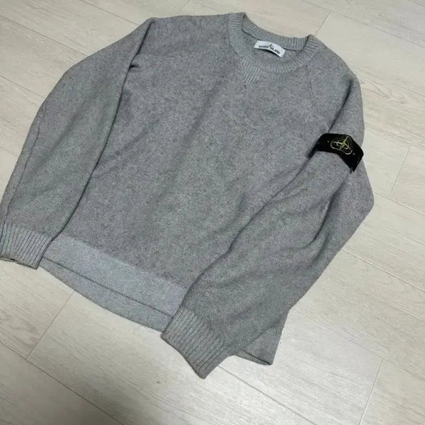 [BUNJANG] Stone Island Grey Knit Sweater / 스톤아일랜드 그레이 니트