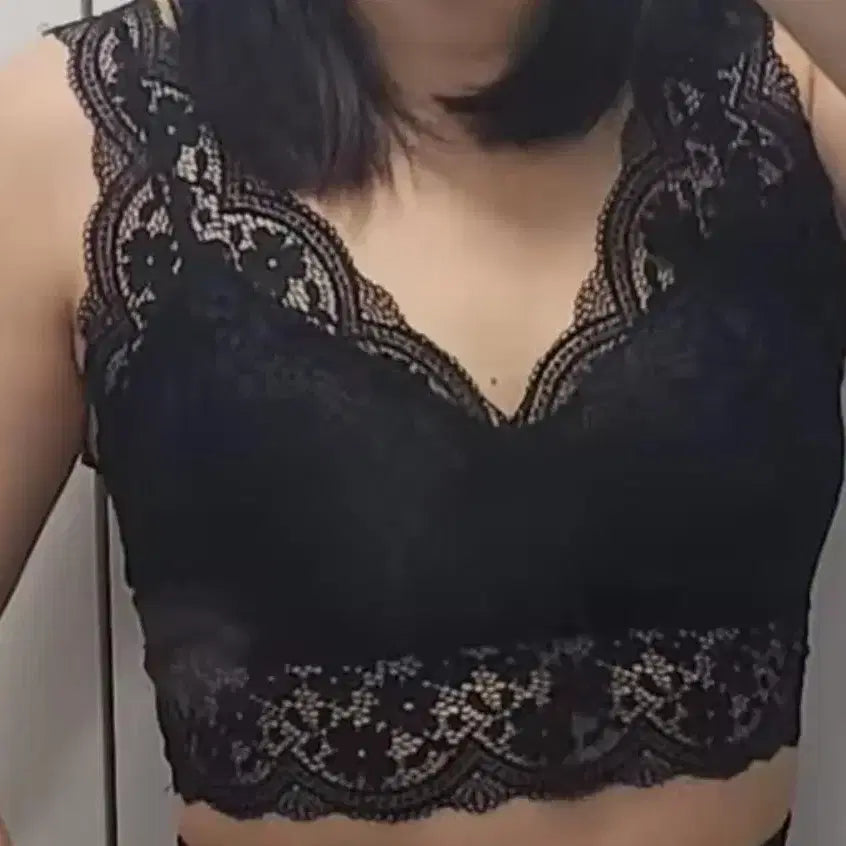 [BUNJANG] Black Lace Bralette Top / 블랙 레이스 브라렛 탑. 3개. 18000