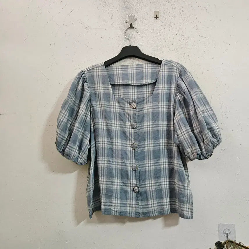 [BUNJANG] Check Puff Sleeve Square Neck Short Blouse / 체크 퍼프 블라우스 스퀘어넥 반팔