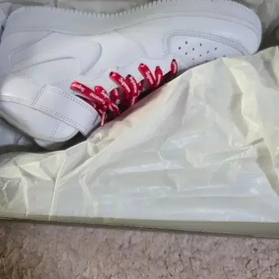 [BUNJANG] Supreme x Nike Air Force 1 Mid White (US 9) / 슈프림 x 나이키 에어포스 1 미드 화이트