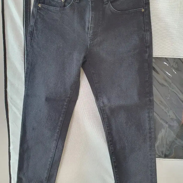 [BUNJANG] Untouched Black Jeans - Slim Tapered Fit / 언터치드 블랙진