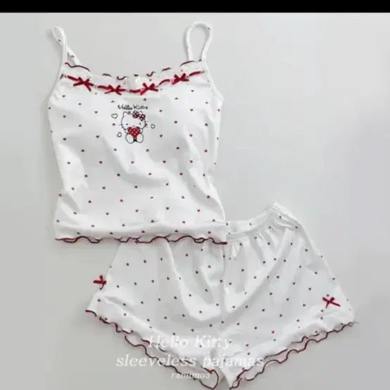 [BUNJANG] Sanrio Hello Kitty Pajamas / 키티 잠옷 파자마 (새거,배송비포함)