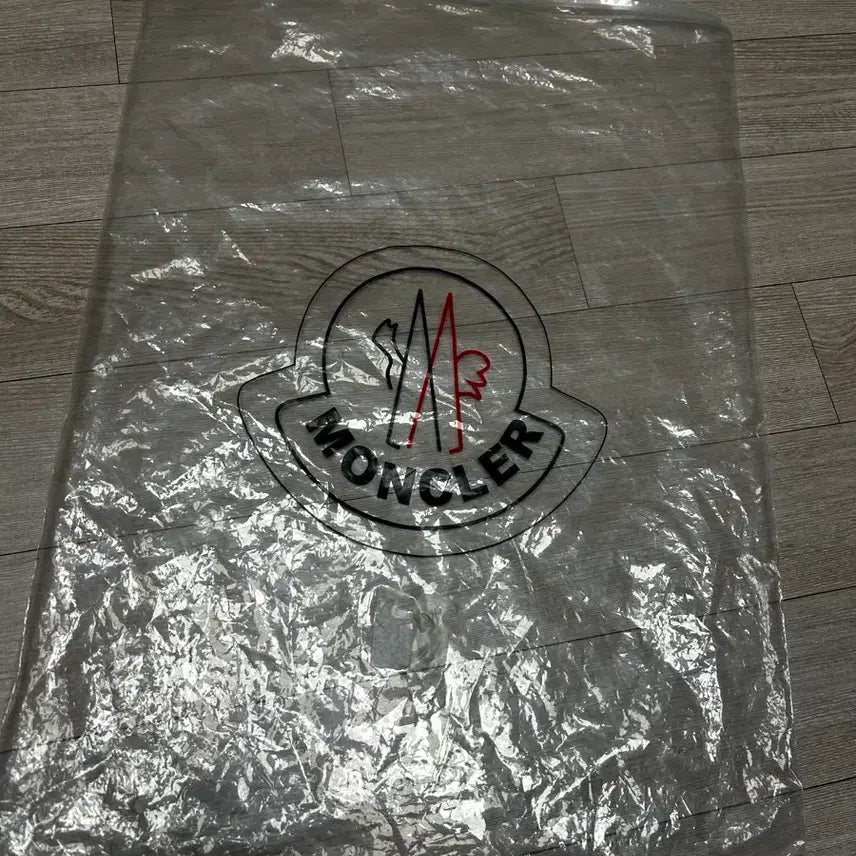 [BUNJANG] Moncler Packaging Zipper Bag / 몽클레어 포장 지퍼백 판매합니다.