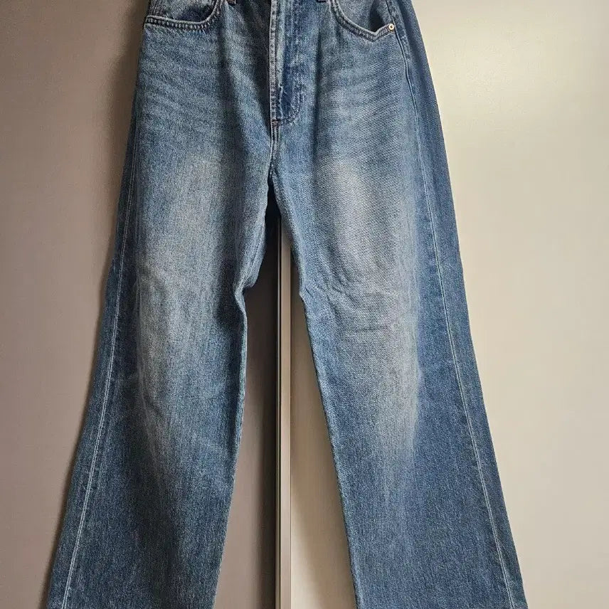 [BUNJANG] Aritzia Denim Forum The Farrah Hi-Rise Jeans / Aritzia 아릿지아 Denim Forum 데님