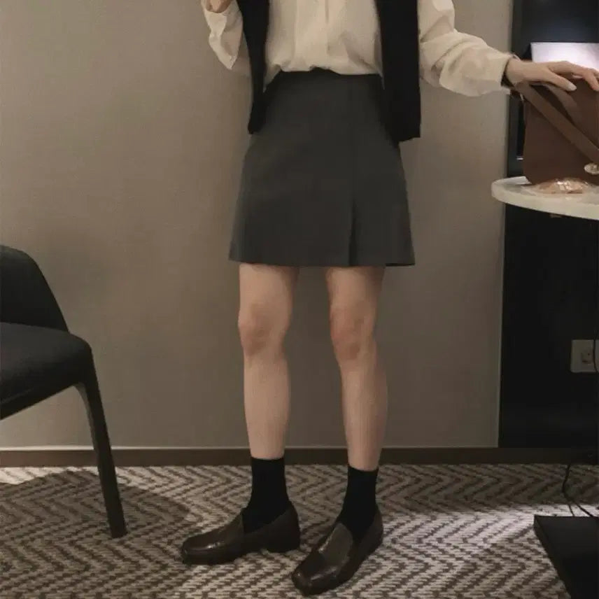 [BUNJANG] Slowand Urban Daily Pintuck Skirt Beige S / [옷장정리]슬로우앤드 어반 데일리 핀턱스커트 연베이지 S