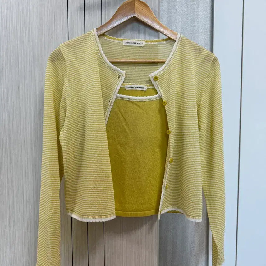 [BUNJANG] Oroskasi Light Stripe Cardigan Set Yellow / [옷장정리]오로 스카시 라이트 스트라이프 가디건 세트 옐로우