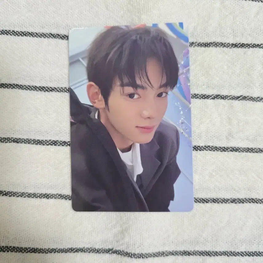 [BUNJANG] TWS Last Bell Jinjin Photocard / 투어스 라스트벨 한진 포카