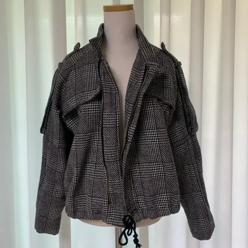 [BUNJANG] Women's Check Pattern Short Jacket / 체크 패턴 여성 숏 자켓