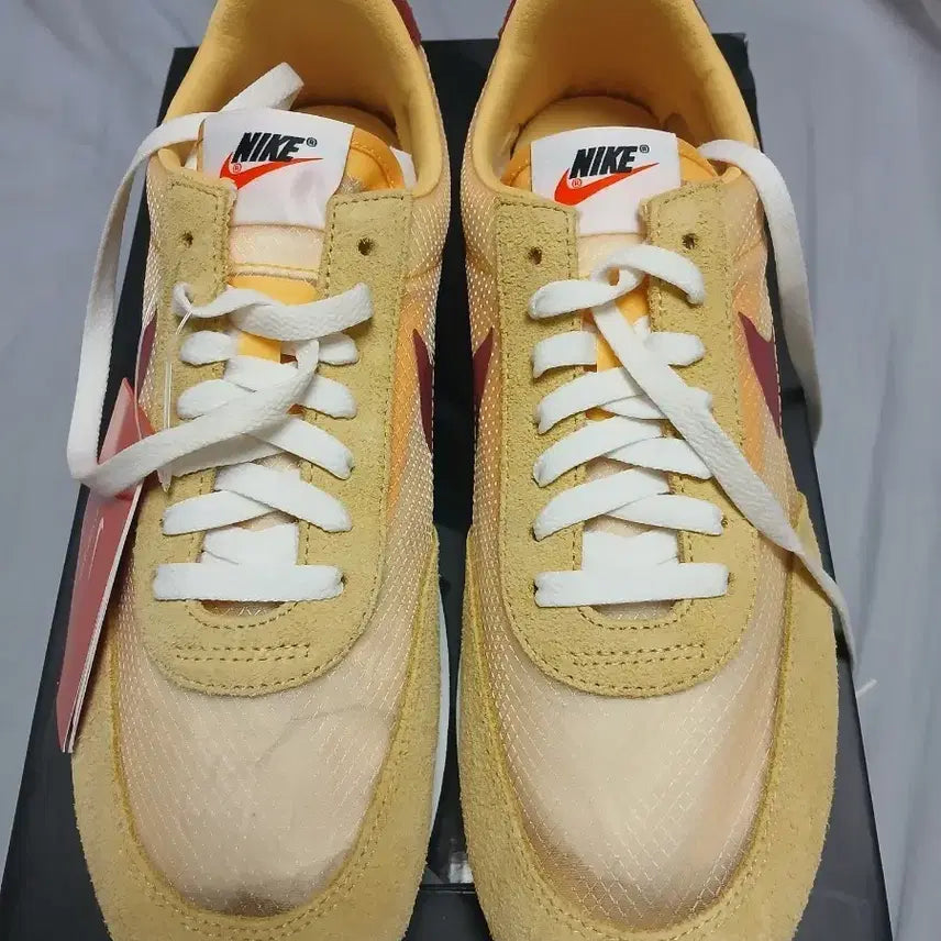 [BUNJANG] Nike Daybreak SP Topaz Gold US 9 New / 나이키 데이브레이크 SP 토파즈골드 US9 새상품