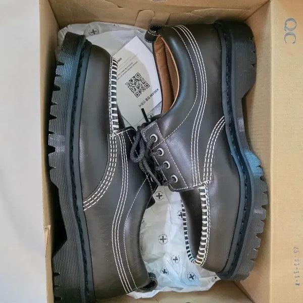 [BUNJANG] Dr. Martens Lowell Orleans Leather Moc Toe Shoes Olive / 닥터마틴 로웰 오를레앙 레더 목 토 슈즈 DMS 올리브