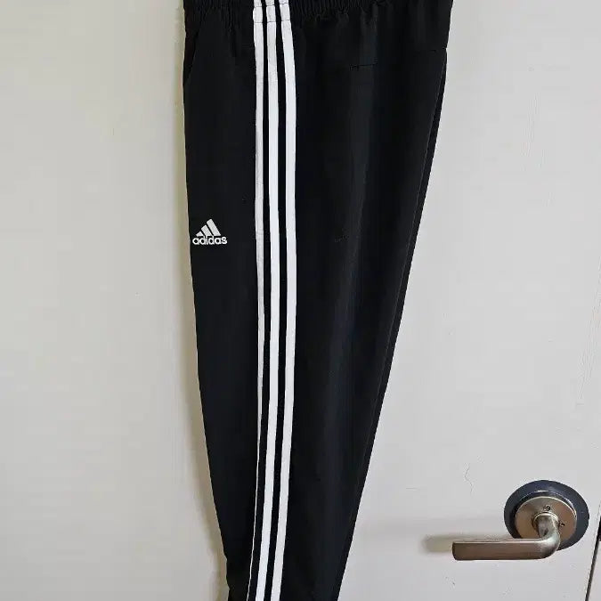 [BUNJANG] Adidas Women's Woven 7/8 Jogger Pants / 아디다스 우븐7/8부 조거팬츠 여성(524