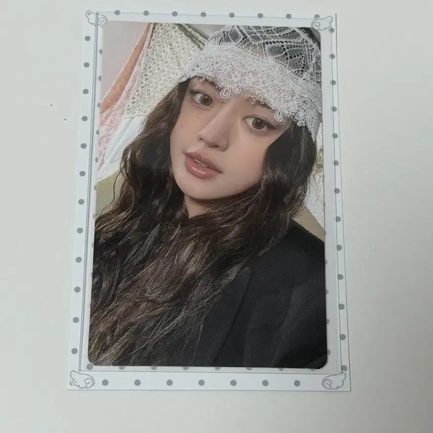 [BUNJANG] ILLIT Minju Bomb Photocard / (가격 내림)아일릿 민주 bomb 앨포 (윤아민주모카원희이로하)
