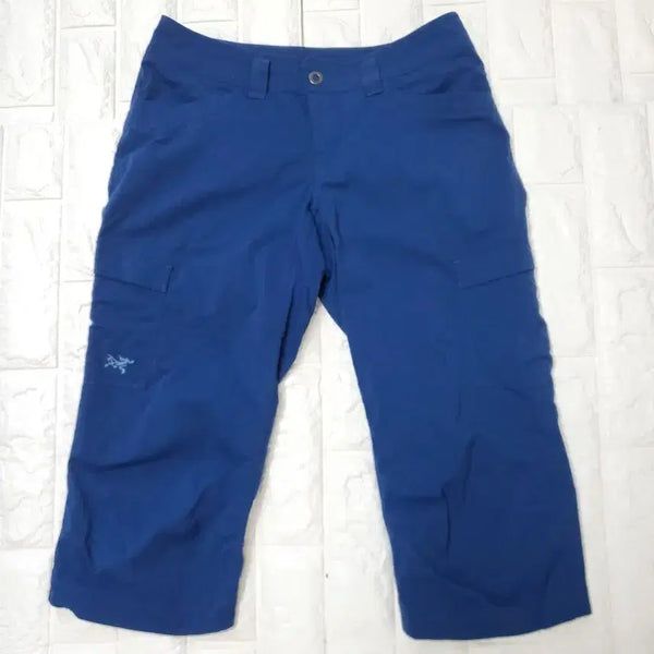 [BUNJANG] Arc'teryx Women's 3/4 Length Pants Size 4 / 아크테릭스 여성 칠부바지  4사이즈 매장판(무료배송)