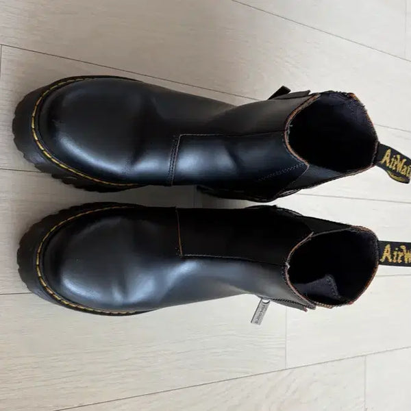 [BUNJANG] Dr. Martens Rometti II Chelsea Boots Black 240 / 닥터마틴 로메티2 첼시 부츠 블랙 240