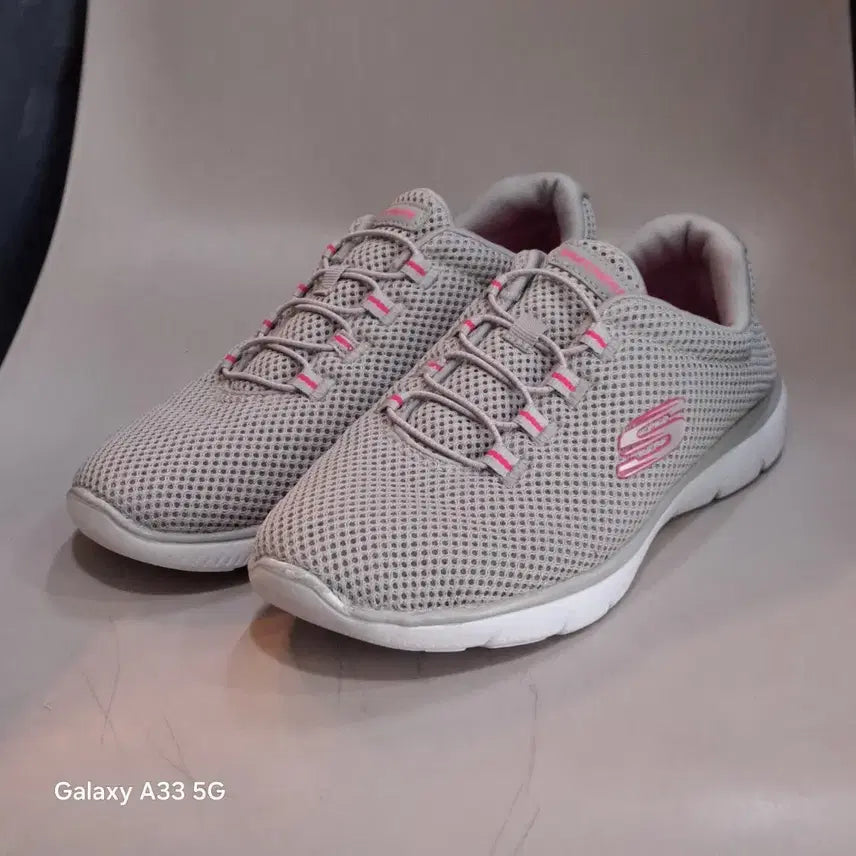 [BUNJANG] Skechers Women's Sneakers Gray/Pink Size 350mm / 스케쳐스 여성 스니커즈 회색/핑크 350mm