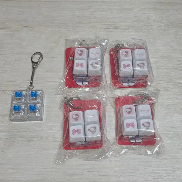 [BUNJANG] Hello Kitty 4-Keycap Keychain / 헬로키티 4구 키캡키링