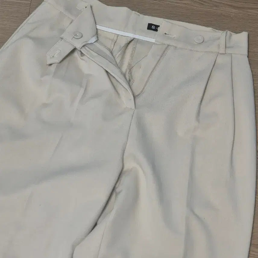 [BUNJANG] Baydeli Pintuck Slacks / 베이델리 핀턱 슬랙스
