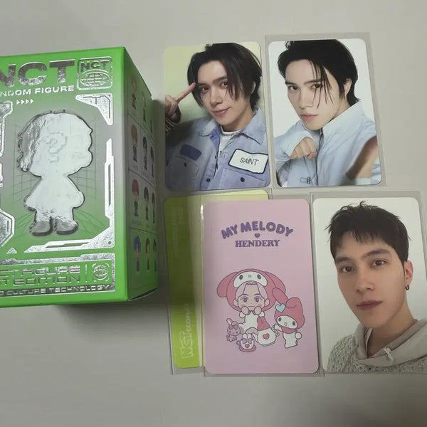 [BUNJANG] WayV Hendery KkomaZ Figure + Neo Ground Photocard Set (POB) / [미개봉] 헨드리 꼬마즈 피규어 + 네오그라운드 트레카 셀포, 미션포카