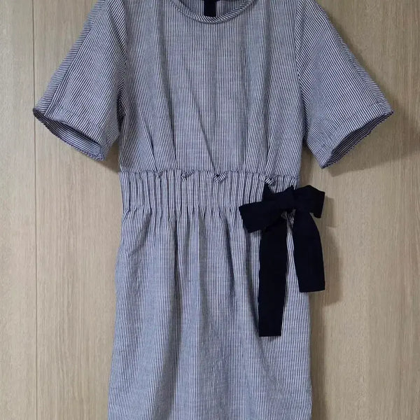 [BUNJANG] MINE Summer Short-Sleeve Ribbon Detail Striped Dress / 한섬 마인(MINE) 여름 반팔 원피스