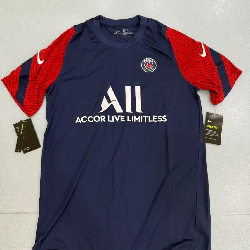 [BUNJANG] Nike Paris Saint-Germain Dri-FIT Strike Short Sleeve Training Top Men's M / 나이키 파리생제르망 드라이 스트라이크 반팔