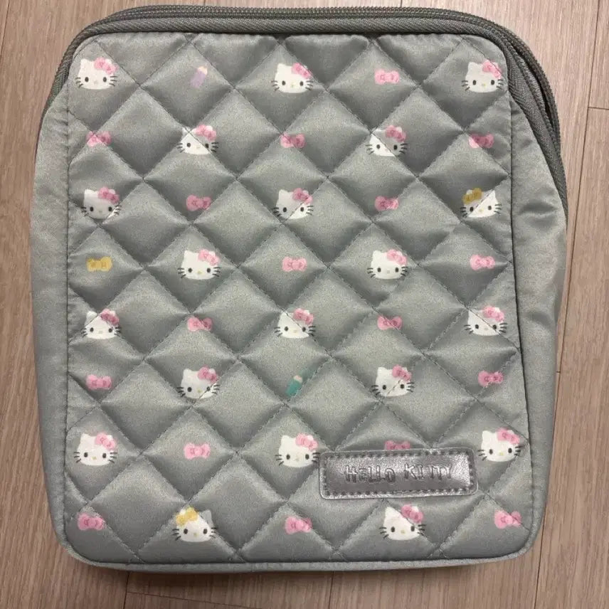 [BUNJANG] Sanrio Hello Kitty Standing Stationery Pouch / 키티 스탠딩 문구 파우치