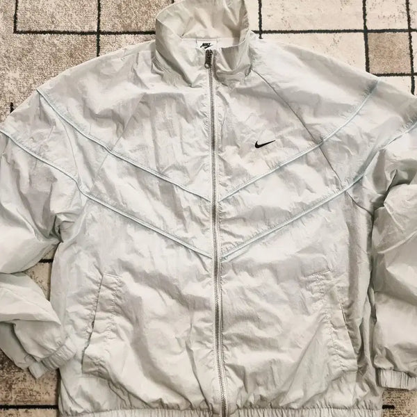 [BUNJANG] Nike Women's Windrunner UV Jacket Size L / 나이키 여성 윈드러너 UV 바람막이 사이즈 L
