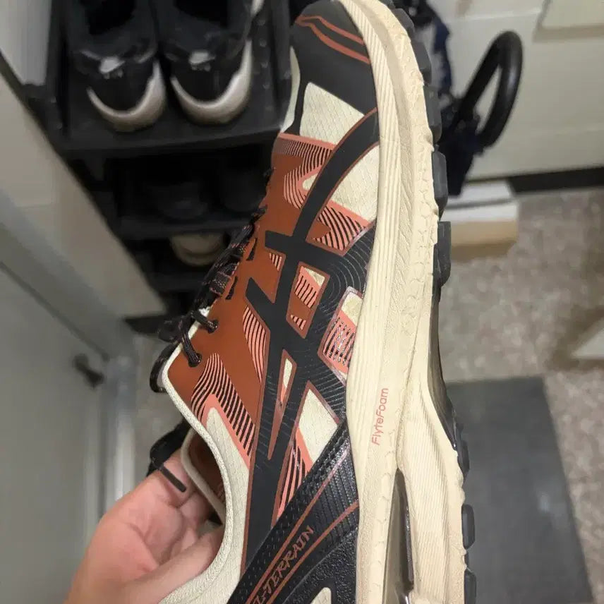 [BUNJANG] ASICS Gel-Terrain Vanilla Black / 아식스 젤 터레인 바닐라 블랙