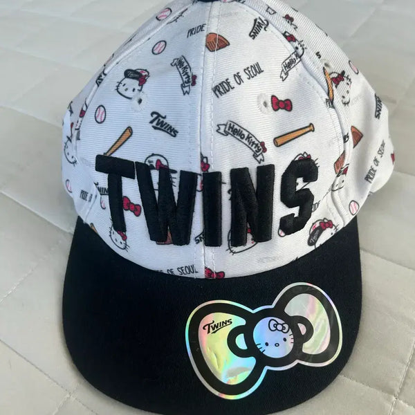 [BUNJANG] LG Twins Hello Kitty Collaboration Cap / LG 트윈스 헬로 키티 콜라보 모자