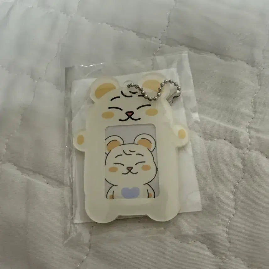[BUNJANG] Infinite Sungkyu Piritts Passport Photo Case Keyring / 인피니트 성규 피릿츠 여권사진 케이스 키링