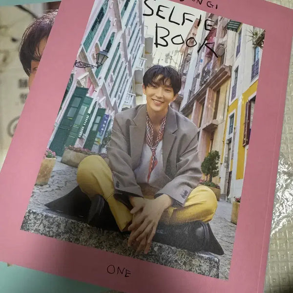 [BUNJANG] Lee Joon Gi 2020 Magazine Pictorial Photo Book / 이준기 2020 전문매거진 화보