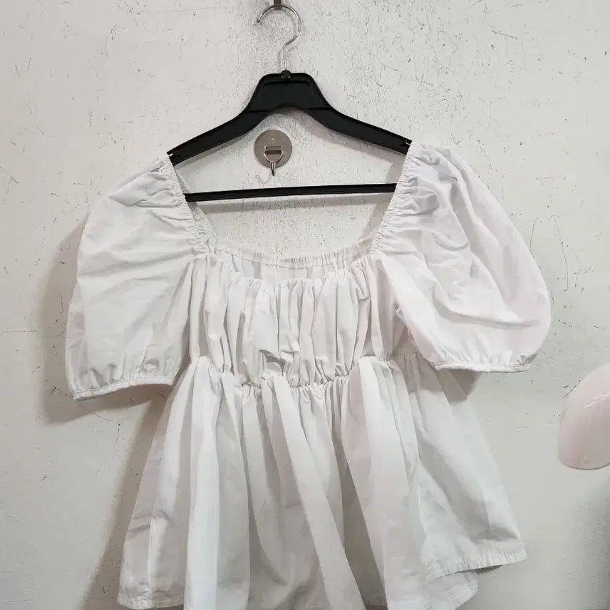 [BUNJANG] White Puff Blouse Shirring Free Size / 화이트 퍼프 블라우스 셔링 Free 사이즈