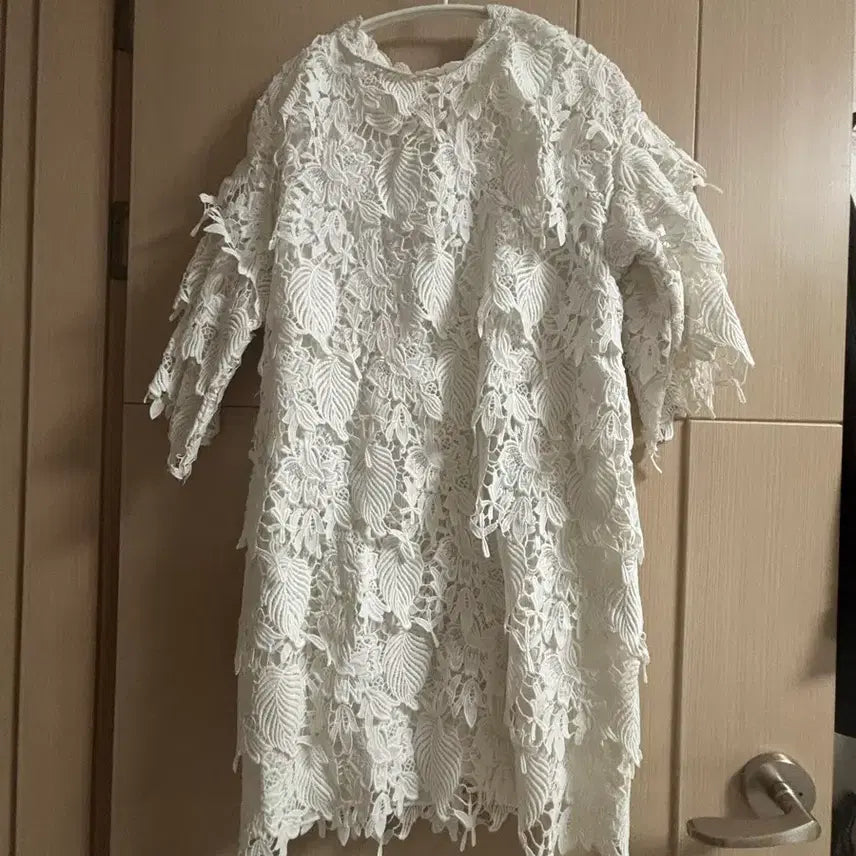 [BUNJANG] White Lace Mini Dress / 화이트 레이스 원피스