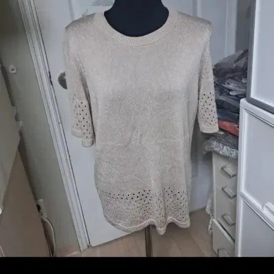[BUNJANG] COS Perforated Viscose Short Sleeve Knit Top - Beige (Size S) / 코스 COS 펀칭 비스코스 반팔니트 S