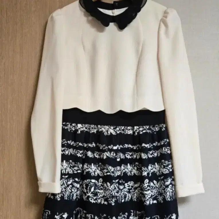 [BUNJANG] Kenneth Lady Collar Contrast Wedding Guest Dress / 케네스레이디 카라 배색 하객 원피스