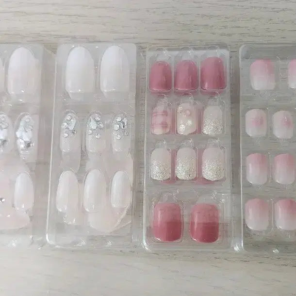 [BUNJANG] Dashing Diva Nail Tip Set (Pink/Black/Glitter) / 데싱디바 네일팁 세트 (핑크/블랙/글리터)